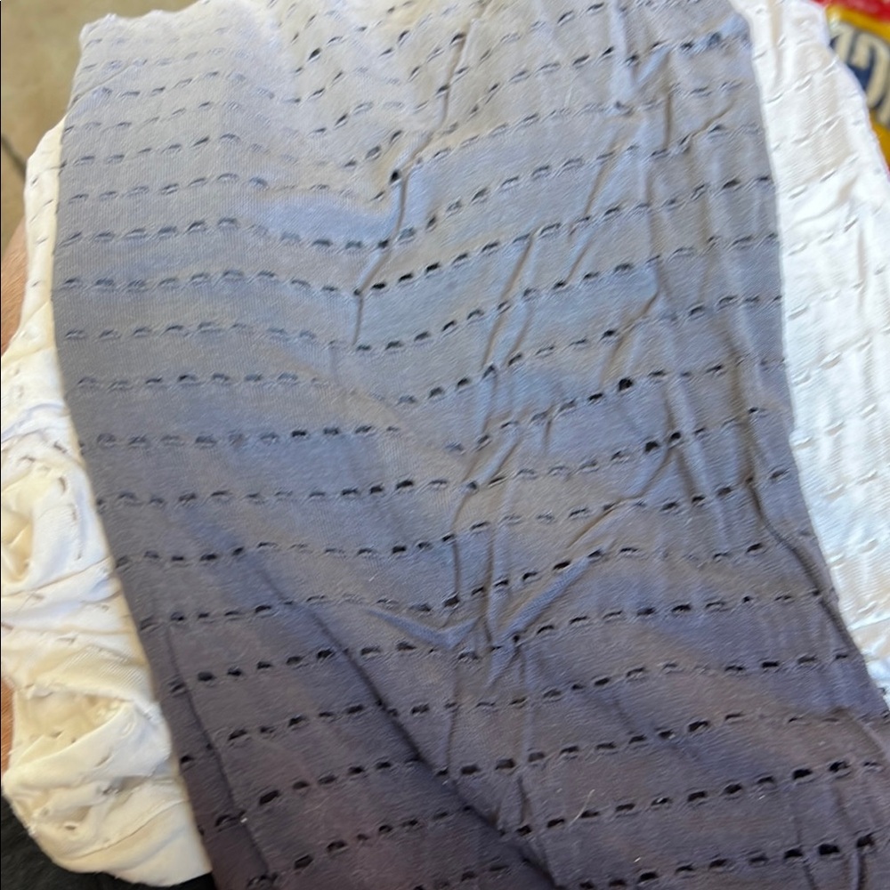 White Textured Top - Picture 2 of 2